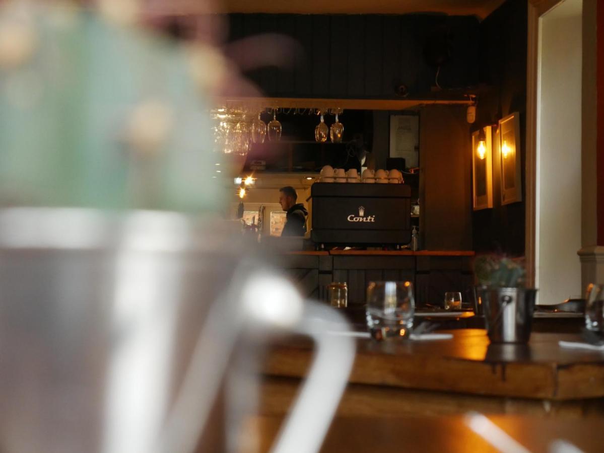 The Fox And Hounds Hotel Whittlebury ภายนอก รูปภาพ
