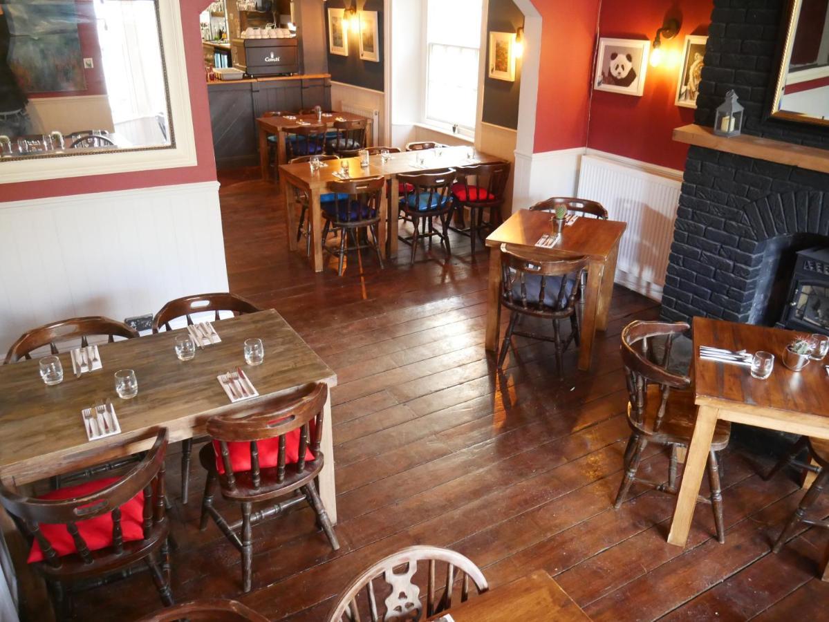 The Fox And Hounds Hotel Whittlebury ภายนอก รูปภาพ