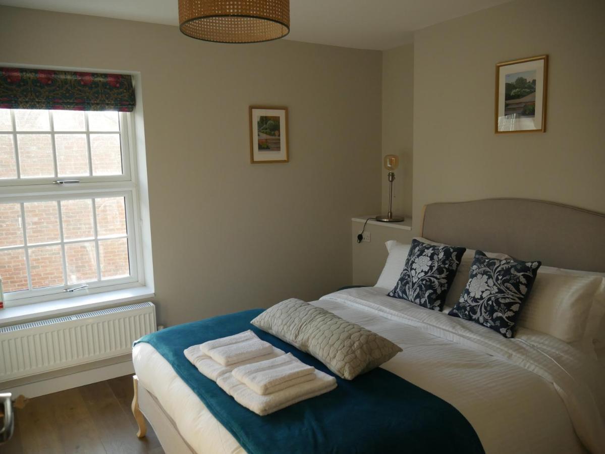 The Fox And Hounds Hotel Whittlebury ภายนอก รูปภาพ