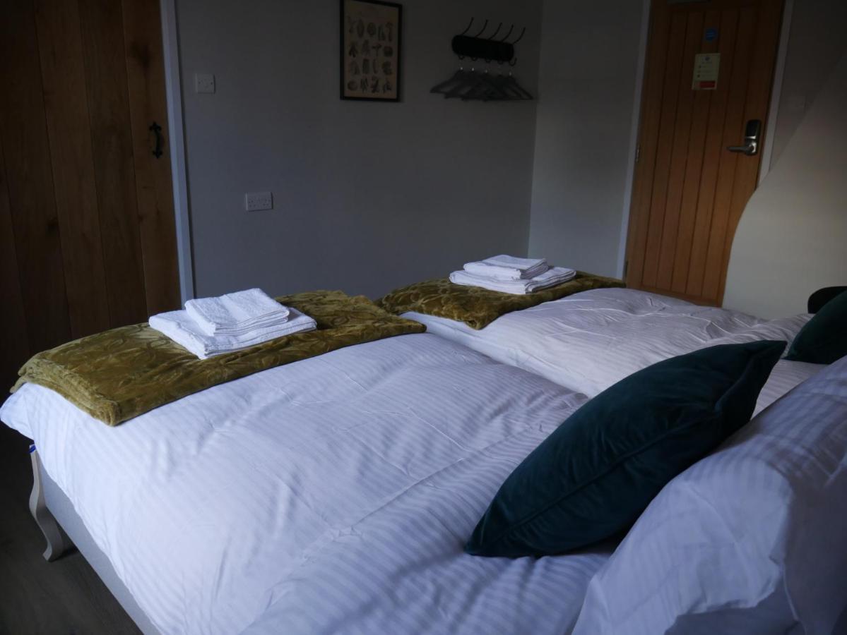 The Fox And Hounds Hotel Whittlebury ภายนอก รูปภาพ