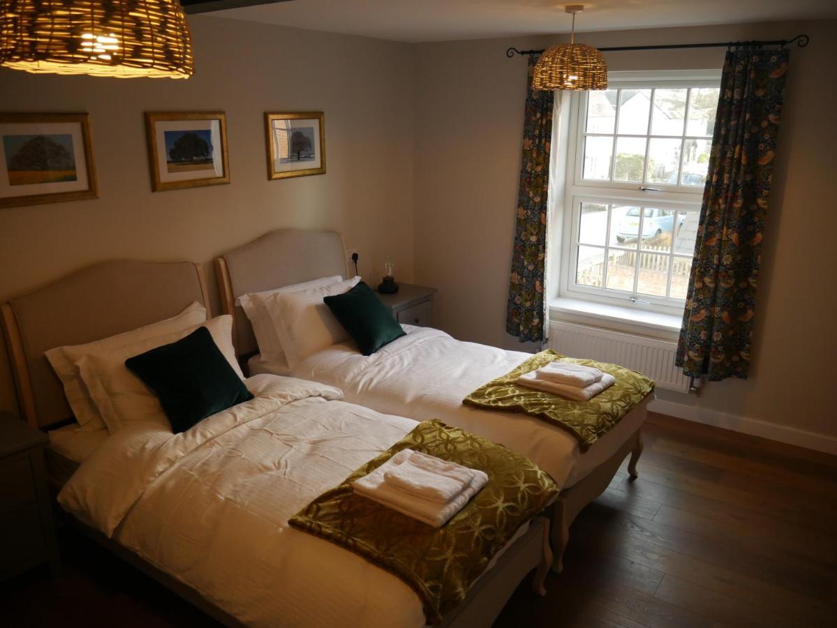The Fox And Hounds Hotel Whittlebury ภายนอก รูปภาพ